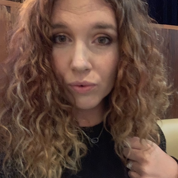 Meet your Posher, Krystal - Picture 4 of 6